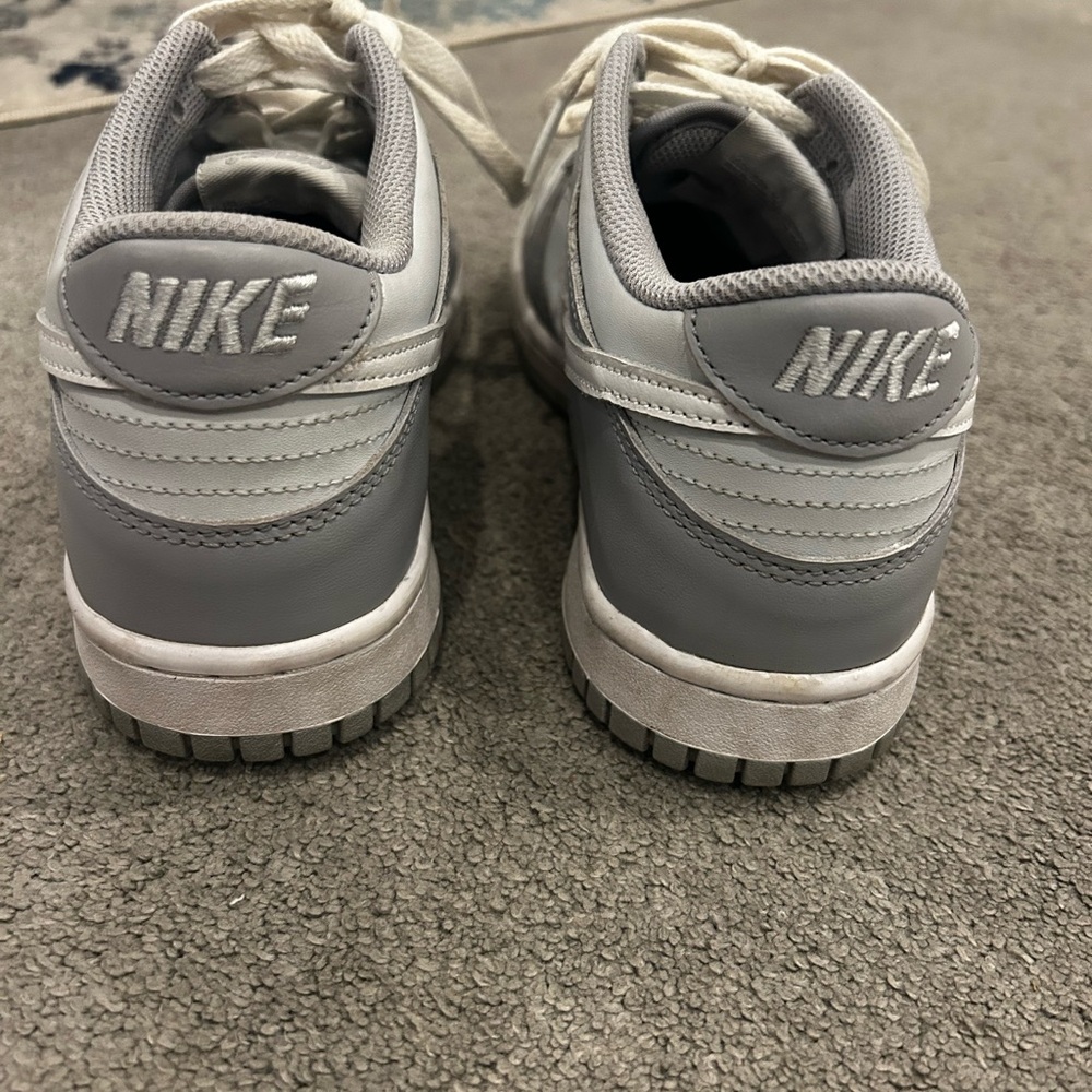 Platinum Wolf Grey Nike Dunks - Picture 4 of 4